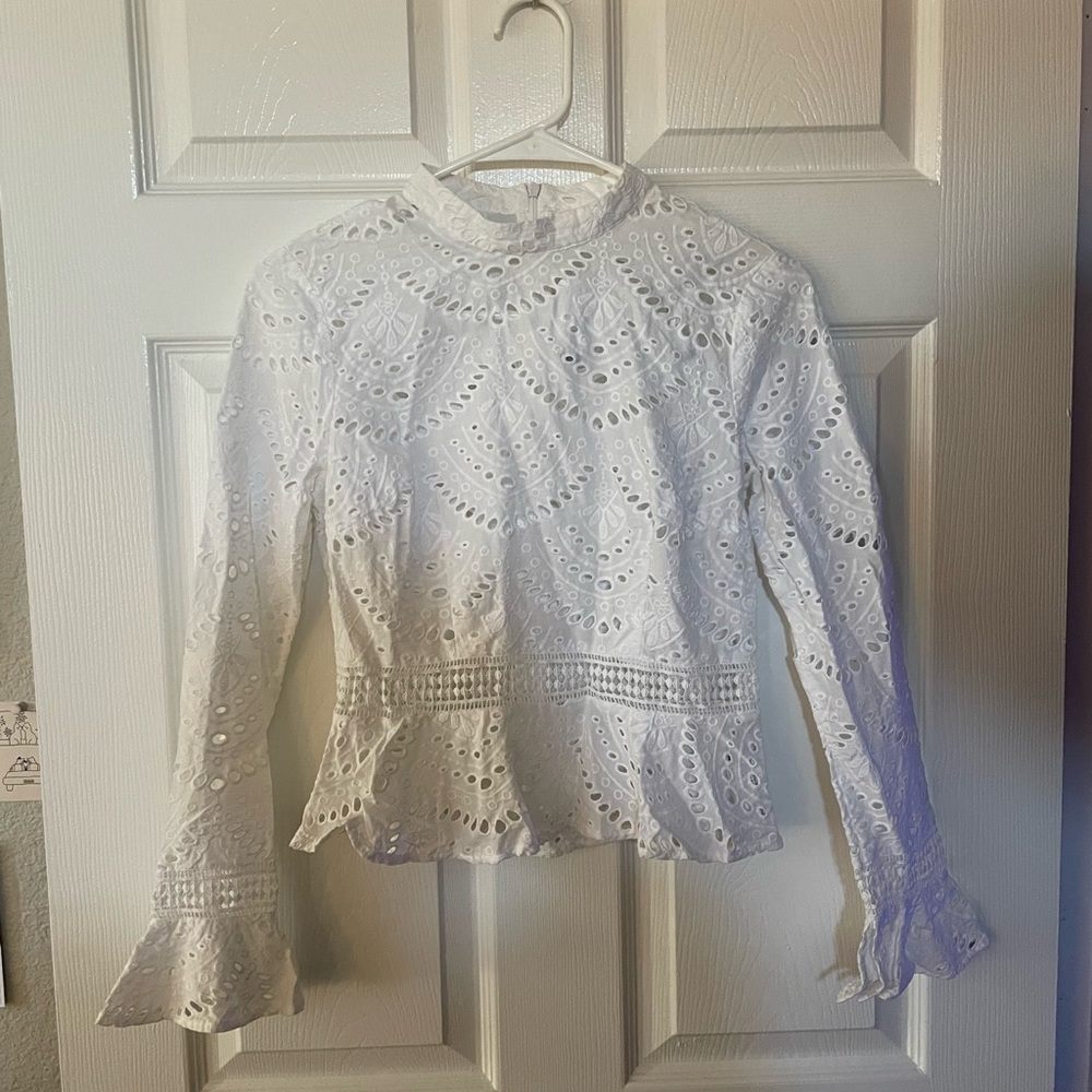 Flared, long sleeve, white lace fitted top, no tags, fits like a small